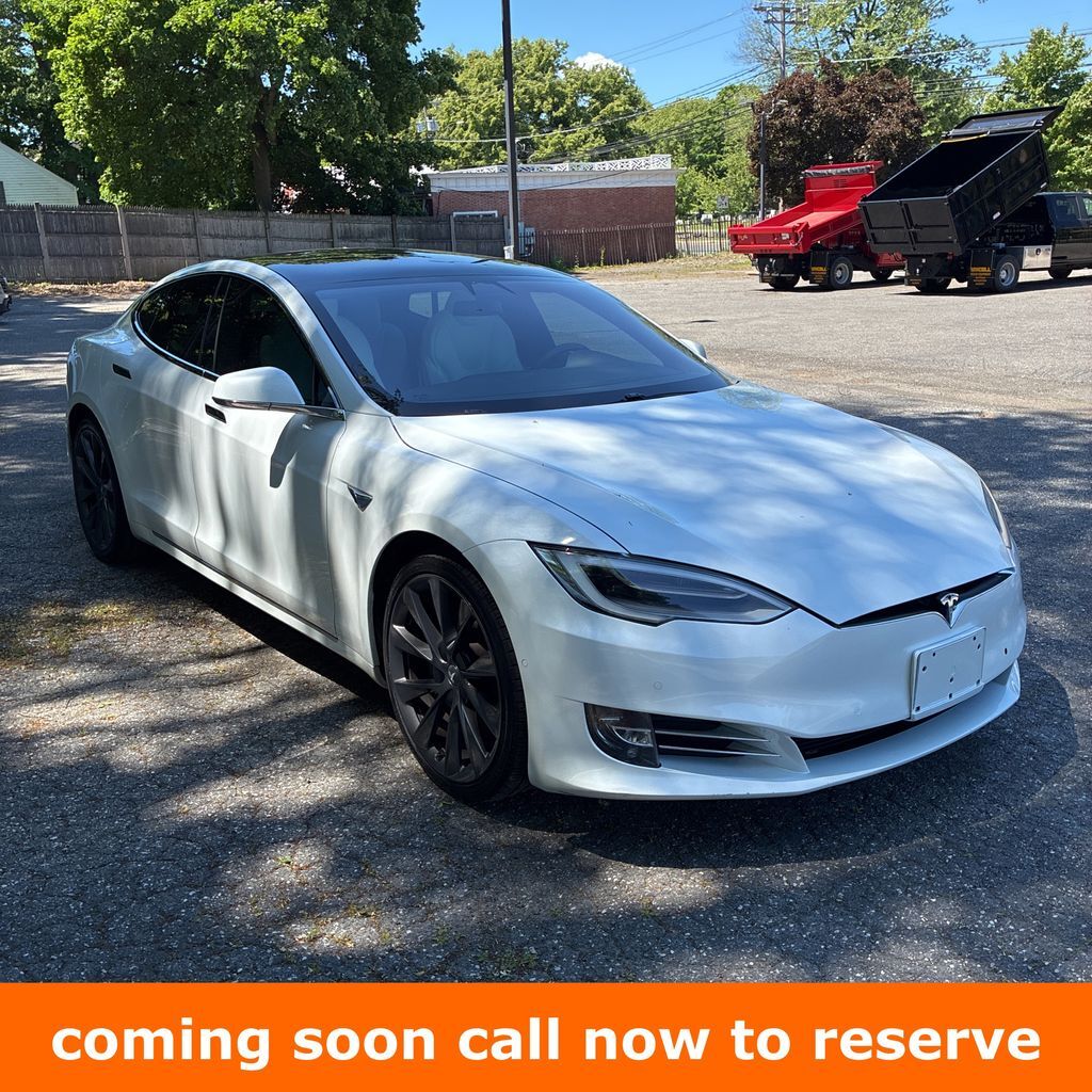 2021 TESLA Model S