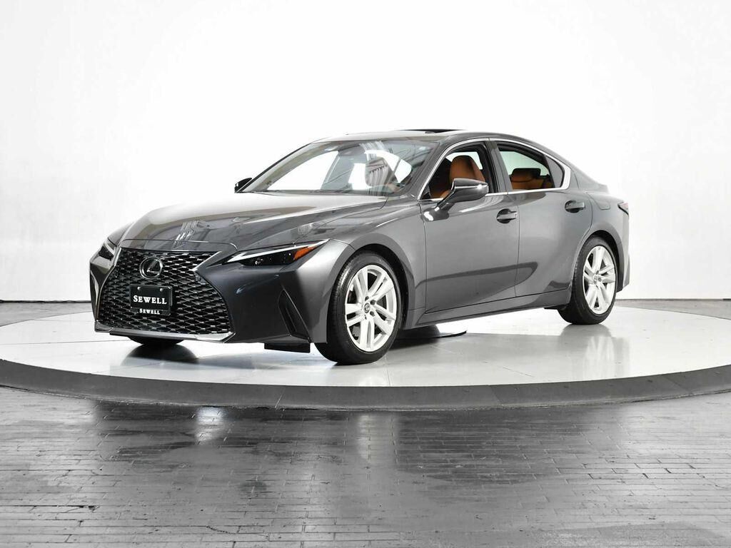 2023 LEXUS IS