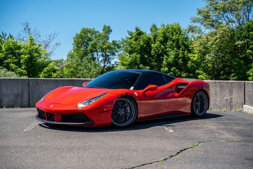2017 FERRARI 488 GTB