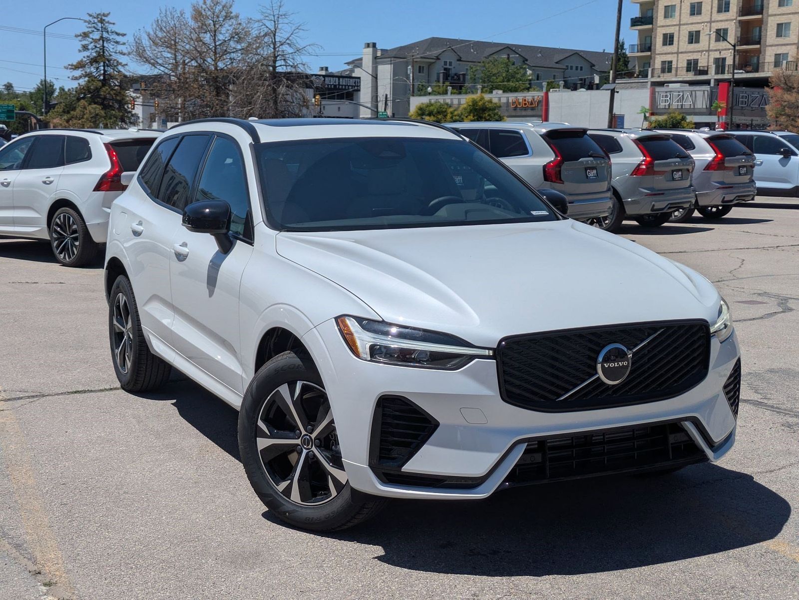 2026 VOLVO XC60