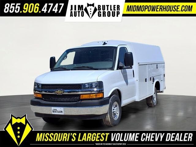 2026 CHEVROLET Express