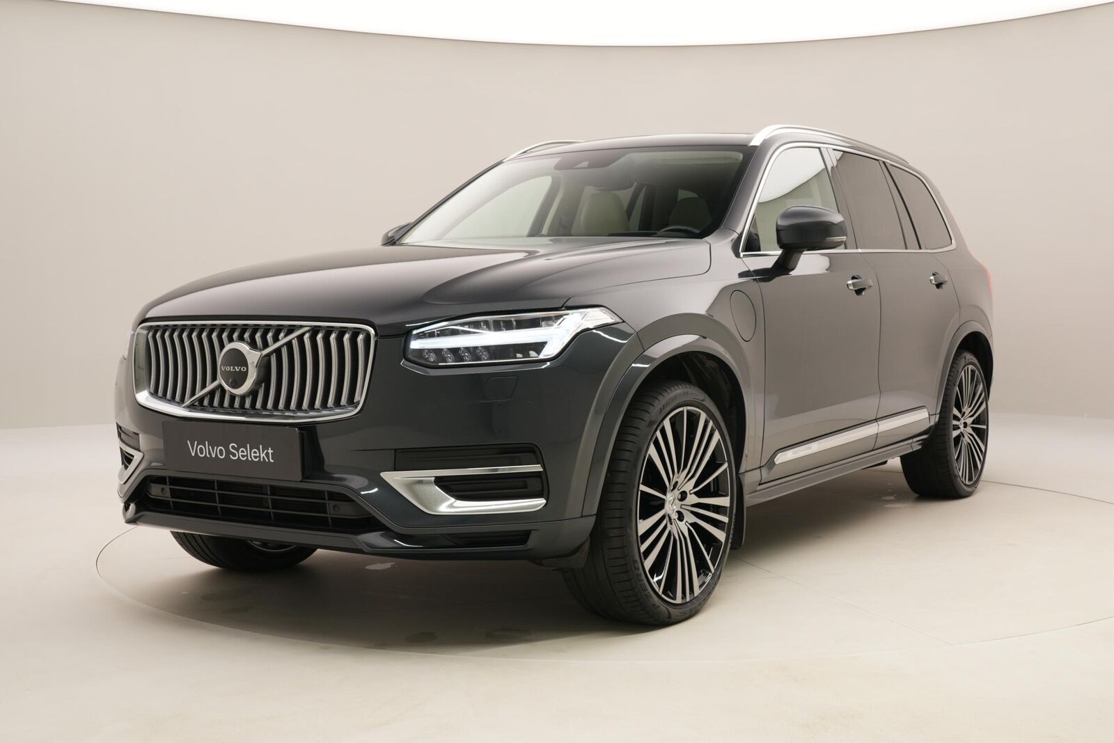 2021 VOLVO S90