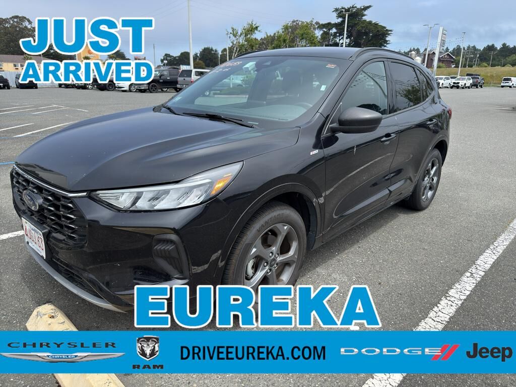 2024 FORD Escape