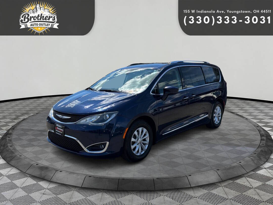 2019 CHRYSLER Pacifica