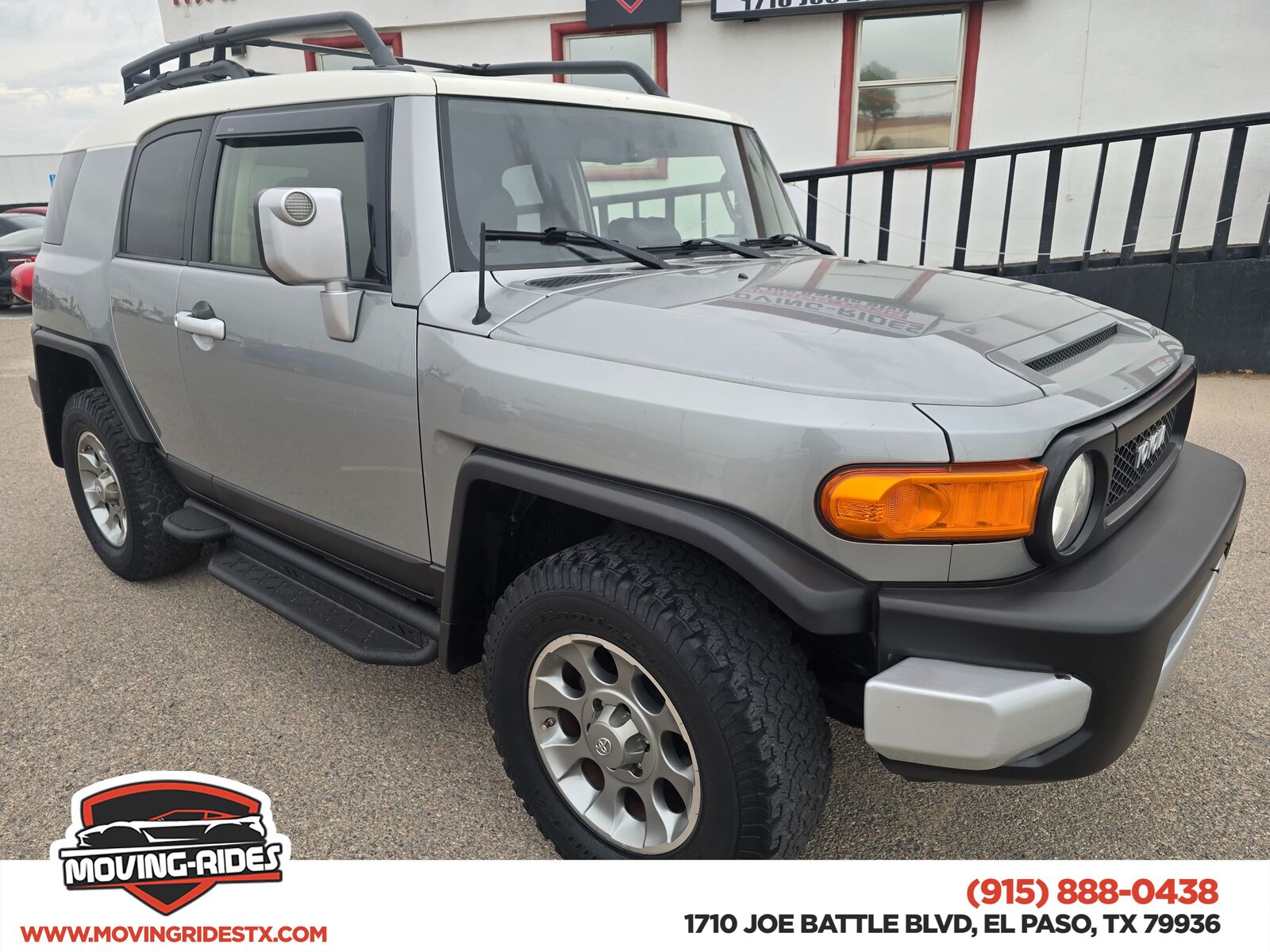 2012 TOYOTA FJ Cruiser