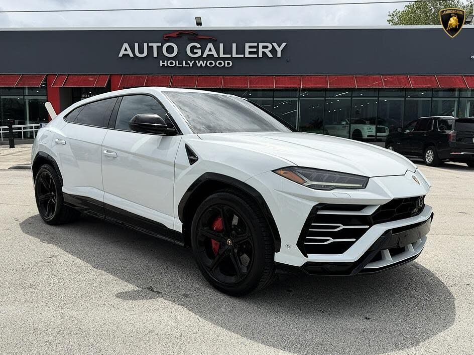 2021 LAMBORGHINI URUS