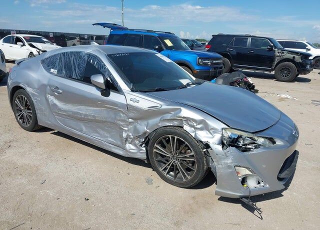2015 TOYOTA Scion