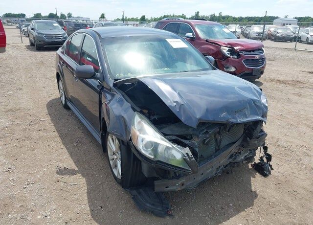 2013 SUBARU Legacy