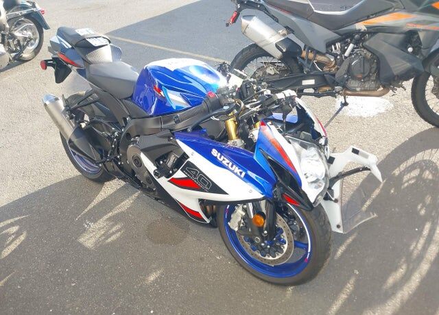 2026 SUZUKI GSX-R750