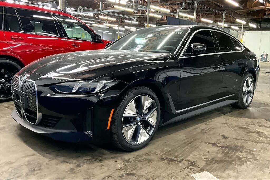 2025 BMW i4