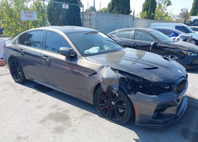 2022 BMW M5