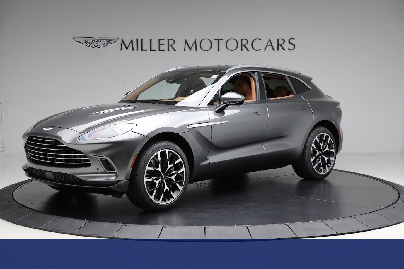 2024 ASTON MARTIN DBX