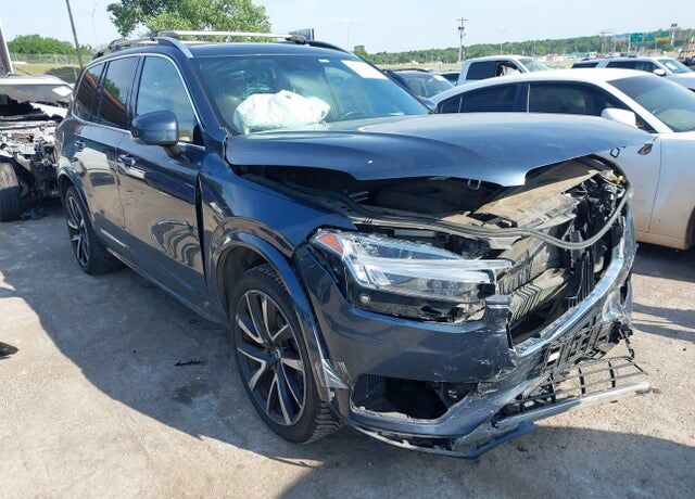2019 VOLVO XC90