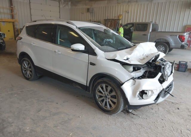 2017 FORD Escape