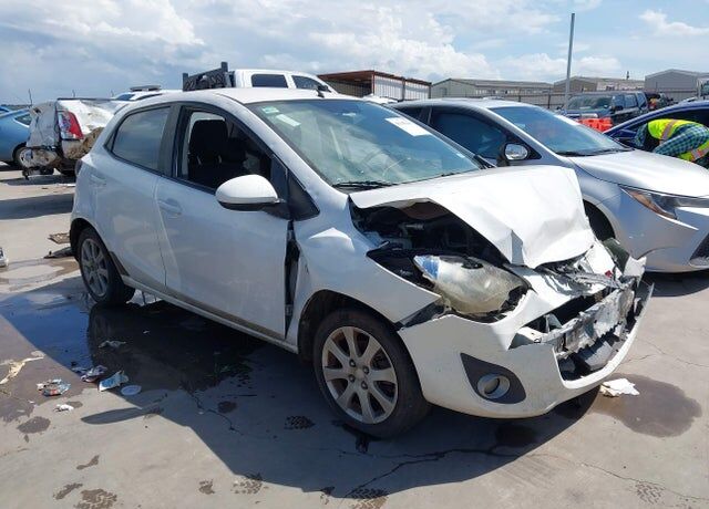 2011 MAZDA Mazda2