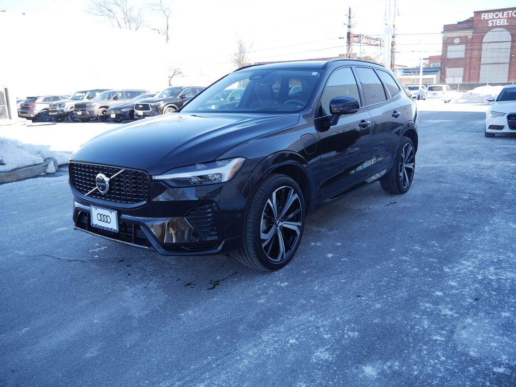 2023 VOLVO XC60