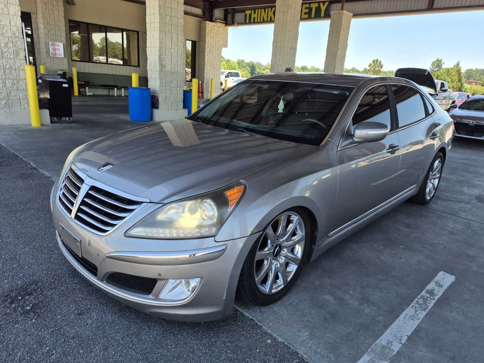 Hyundai Equus