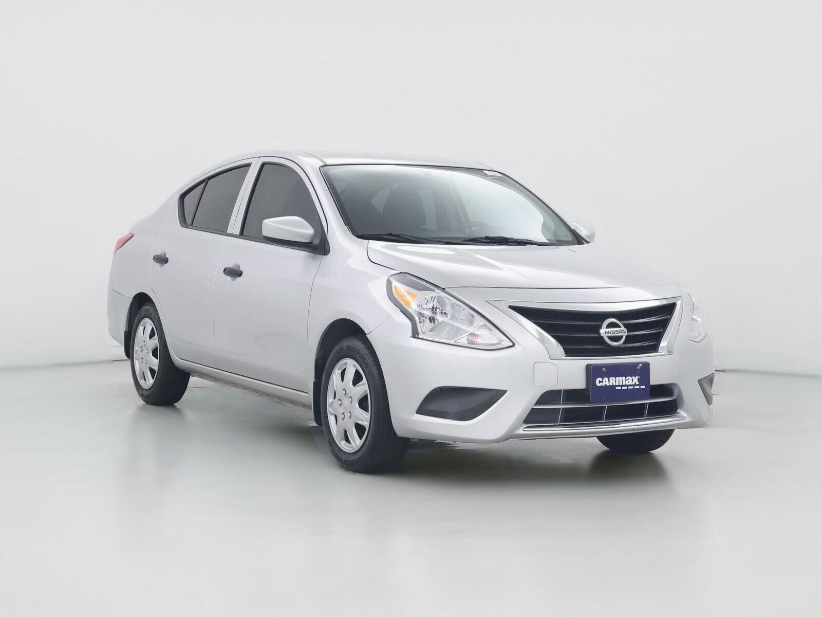 2019 NISSAN Versa
