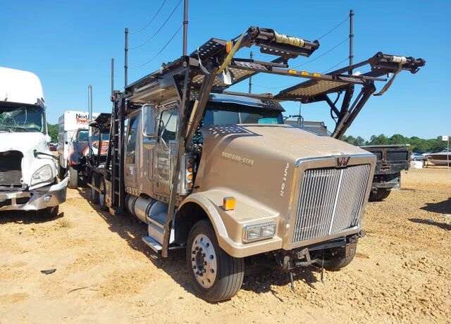 2007 WESTERN STAR 4900