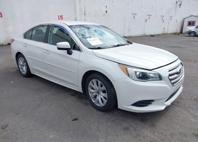 2015 SUBARU Legacy
