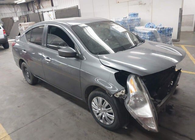 2018 NISSAN Versa