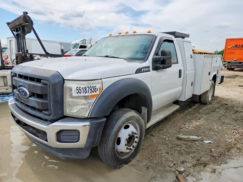 2015 FORD F-550