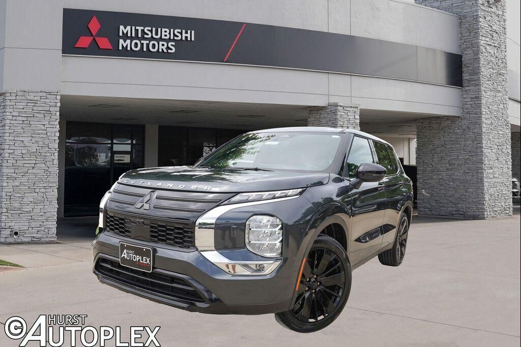 2026 MITSUBISHI Outlander