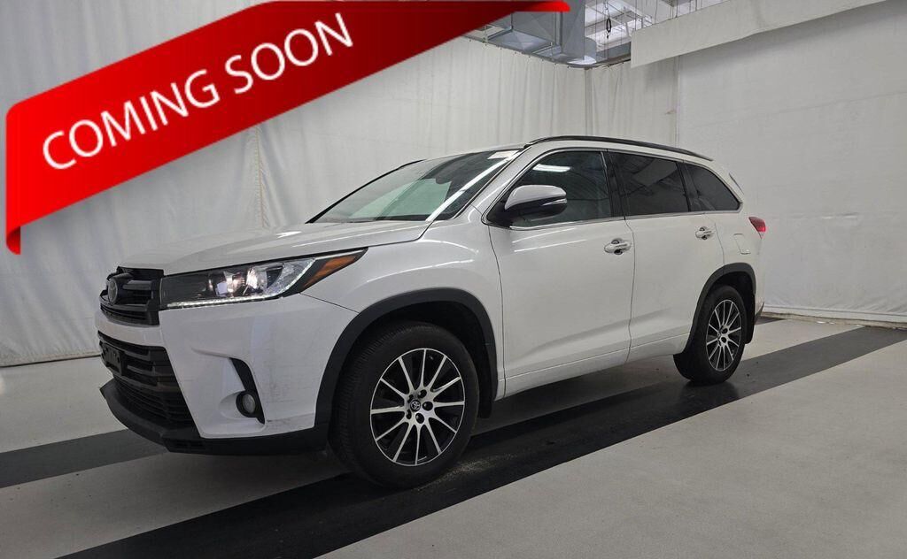 2018 TOYOTA Highlander