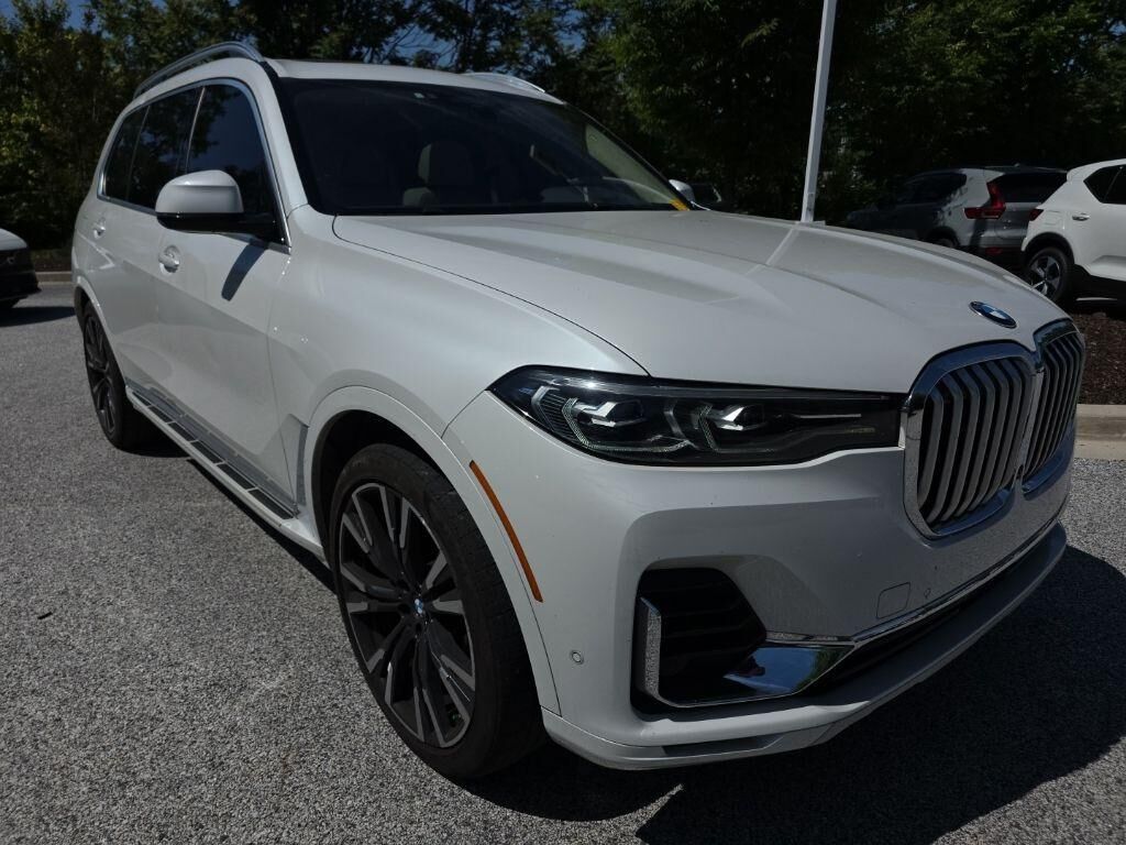 2021 BMW X7