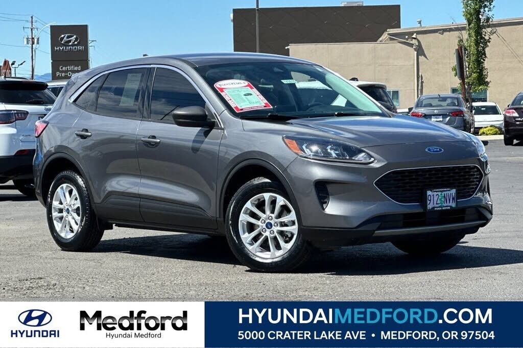 2022 FORD Escape