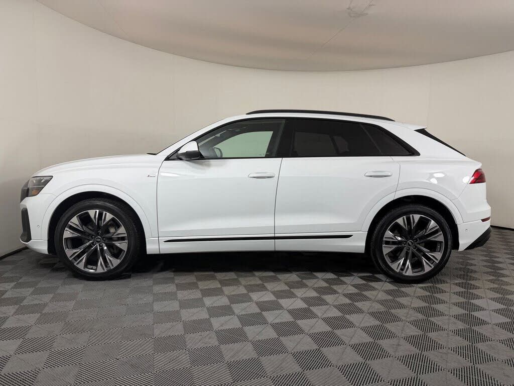 2026 Audi Q8
