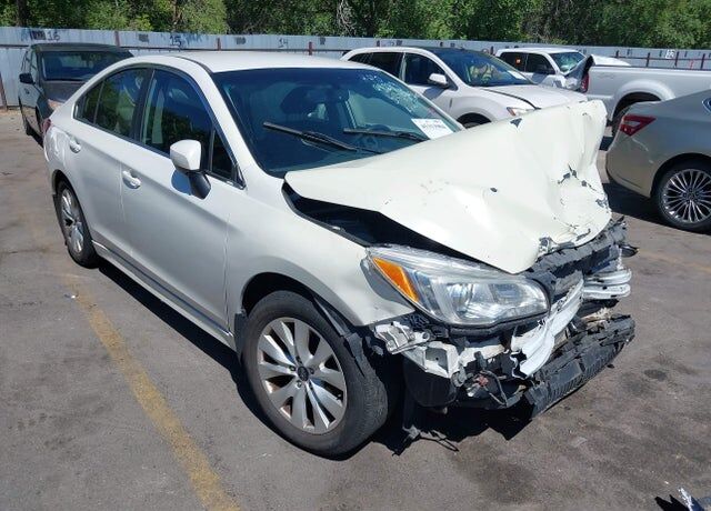 2015 SUBARU Legacy