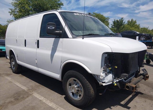 2022 CHEVROLET Express