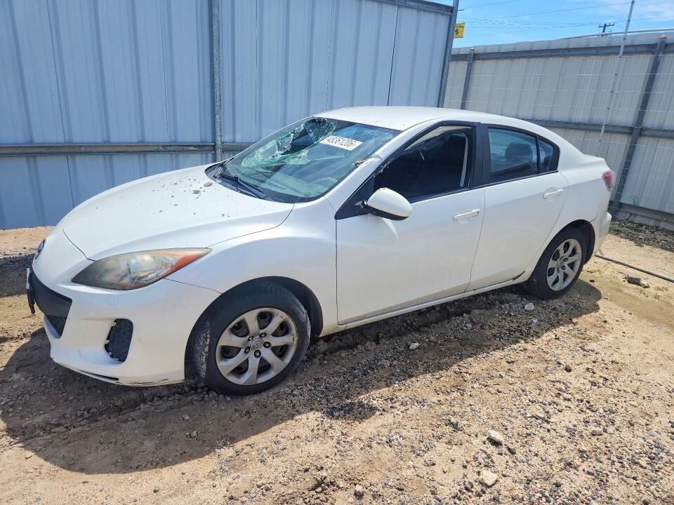 2013 MAZDA Mazda3