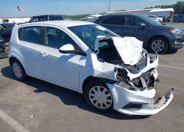 2017 CHEVROLET Sonic