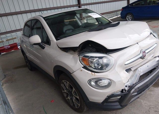 2016 FIAT 500X