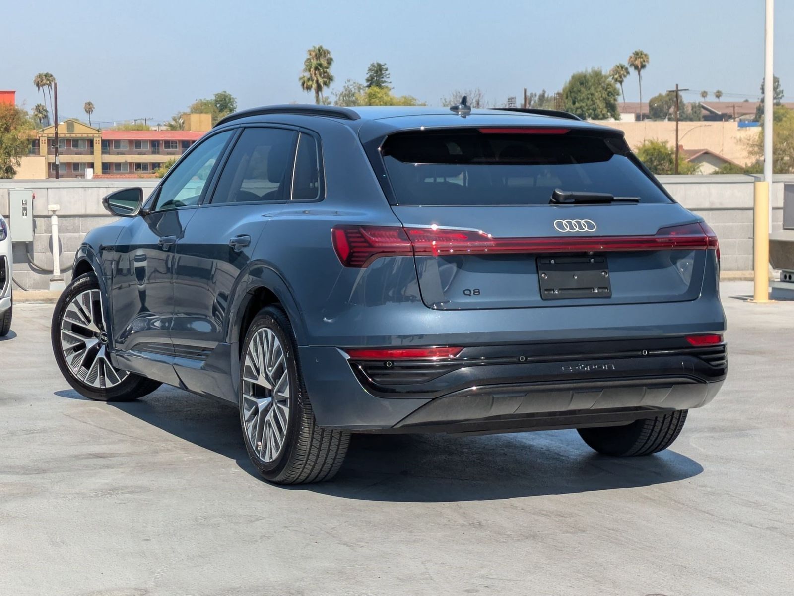 2024 Audi Q8