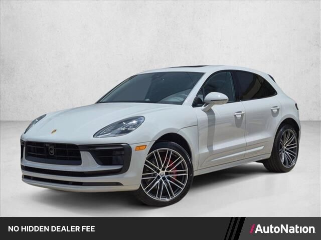 2026 PORSCHE Macan