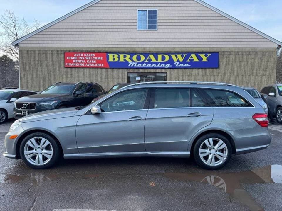 2011 MERCEDES-BENZ E-Class