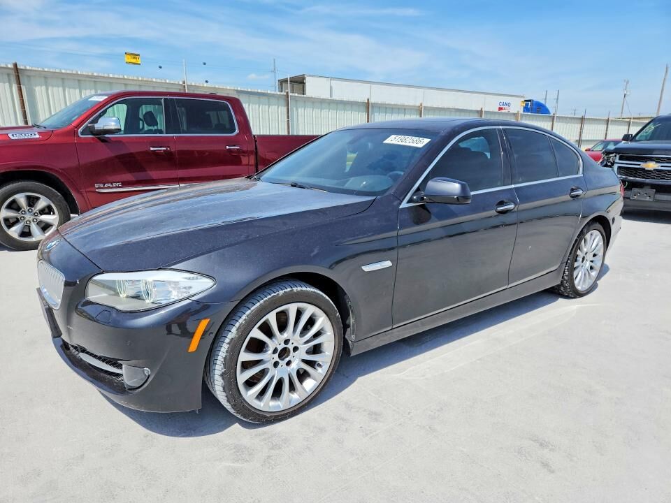 BMW 550i