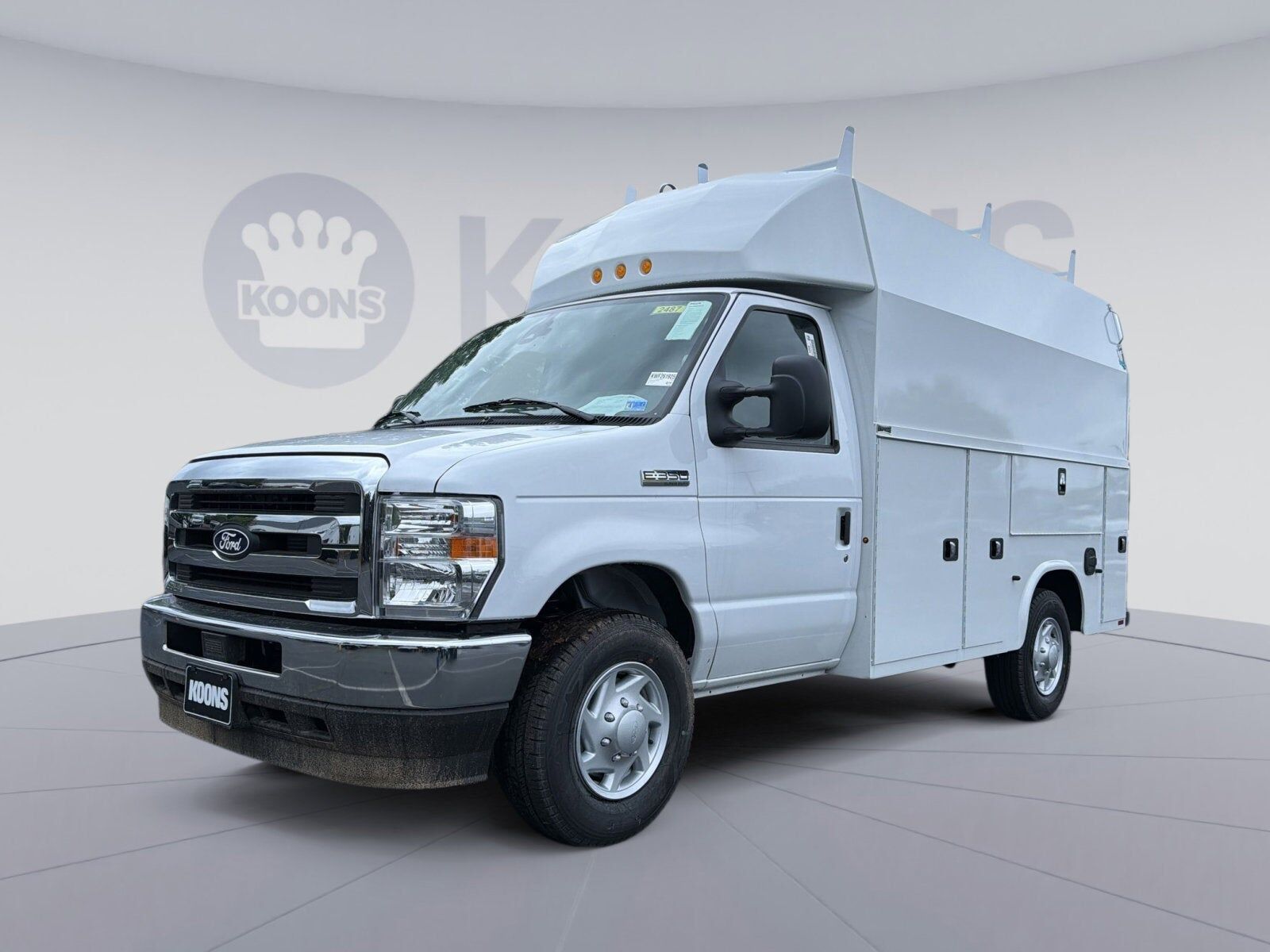 2026 FORD E-350
