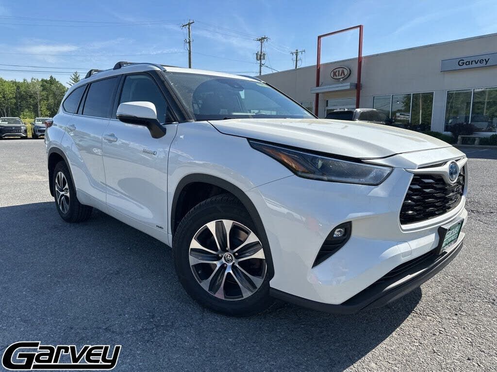 2021 TOYOTA Highlander
