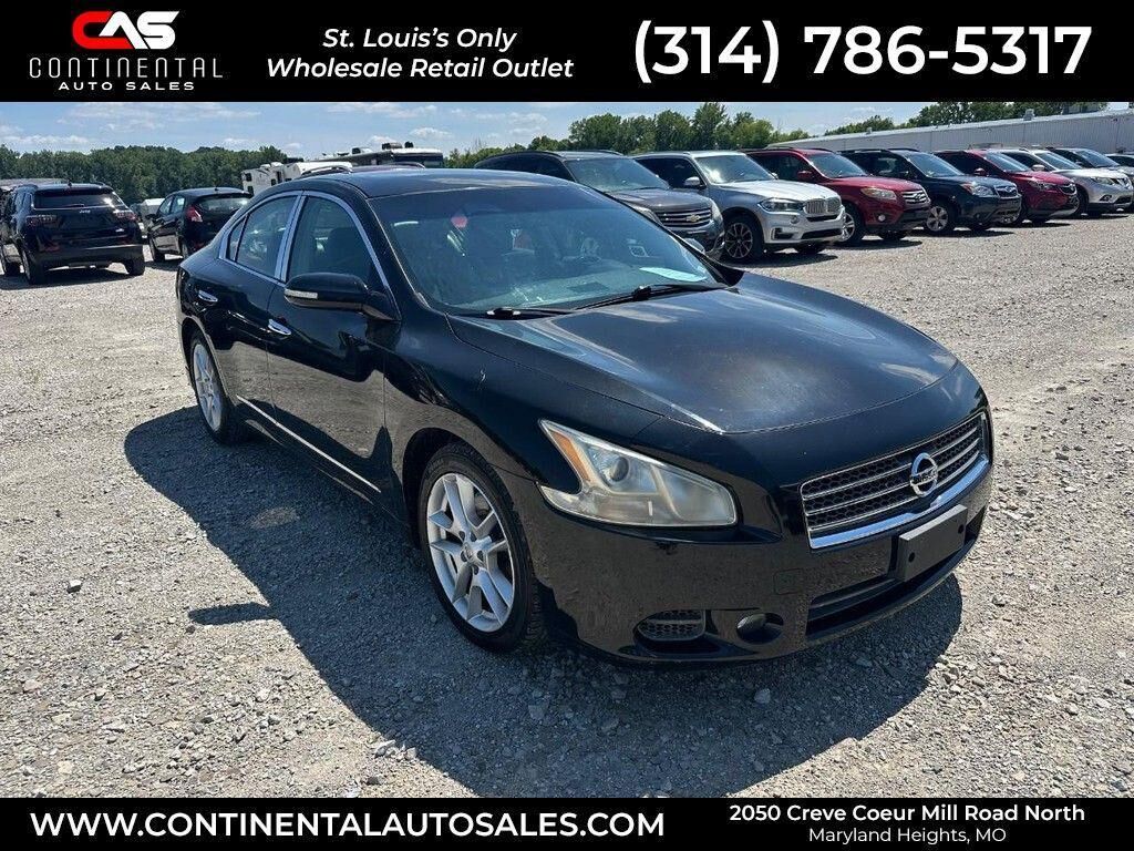 2011 NISSAN Maxima