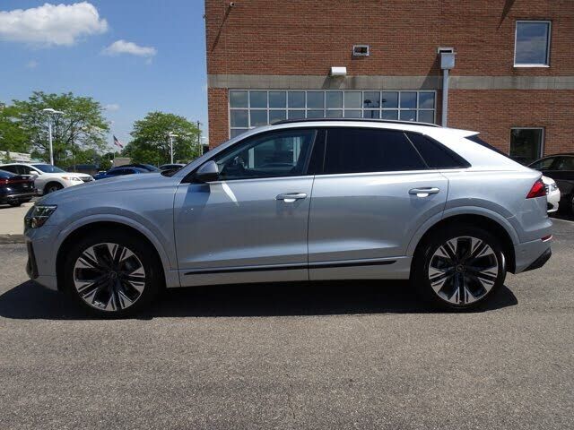 2025 Audi Q8