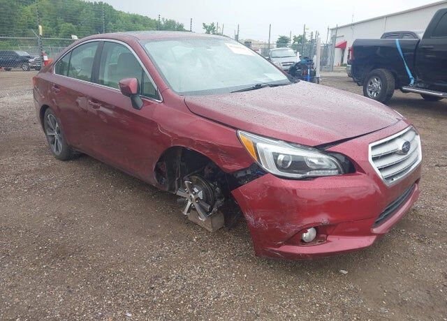 2015 SUBARU Legacy