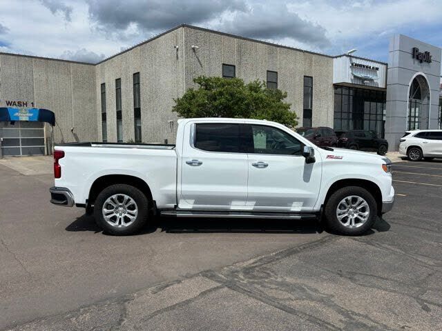 2025 CHEVROLET Silverado