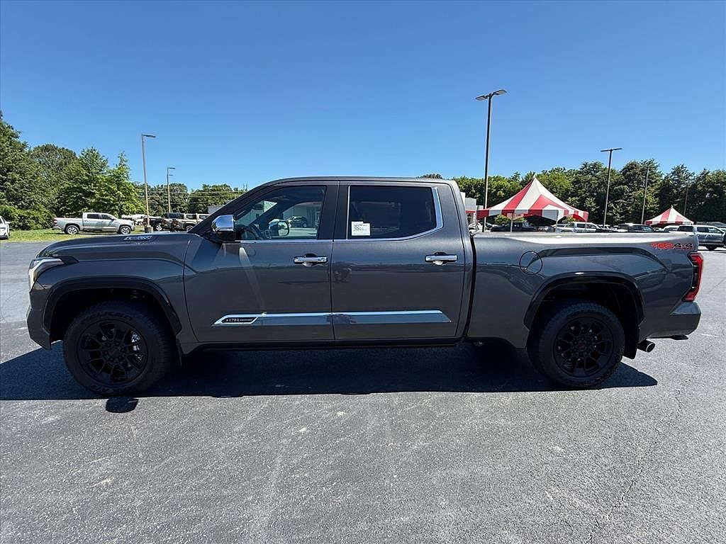 2026 TOYOTA Tundra