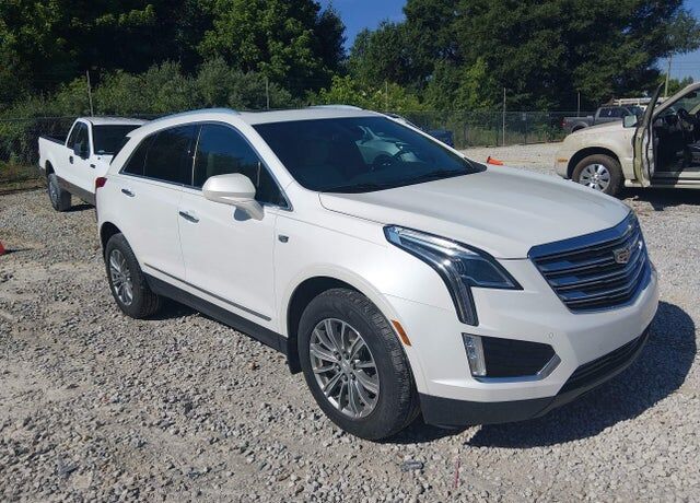 2017 CADILLAC XT5