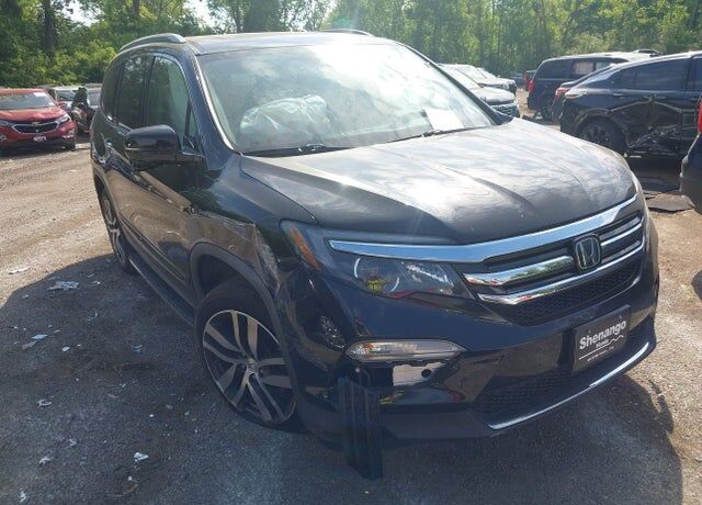 2017 HONDA Pilot