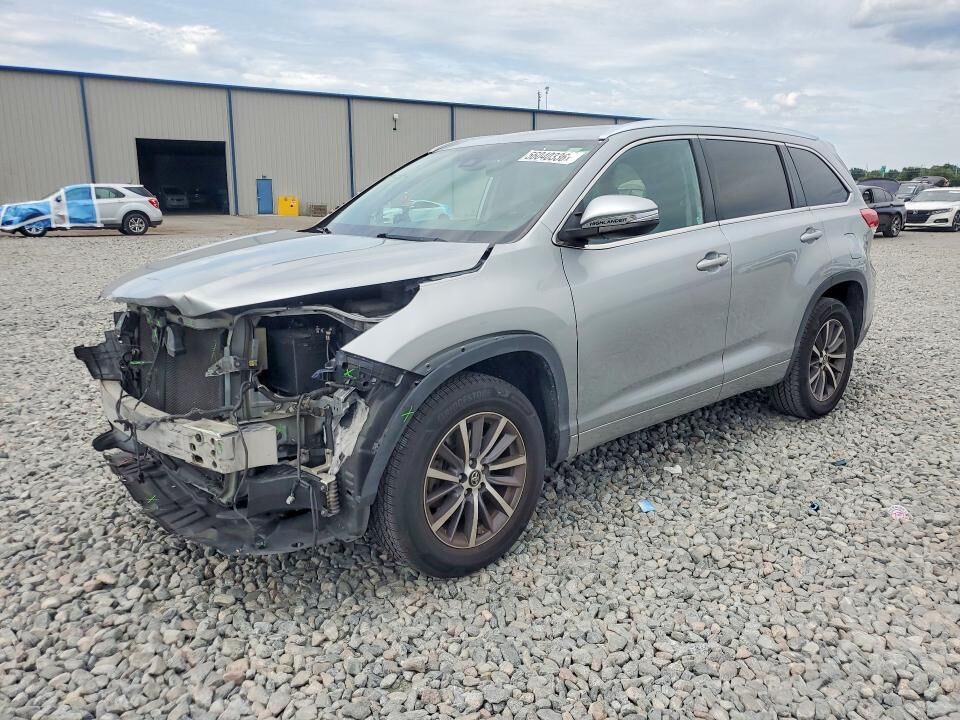 2018 TOYOTA Highlander